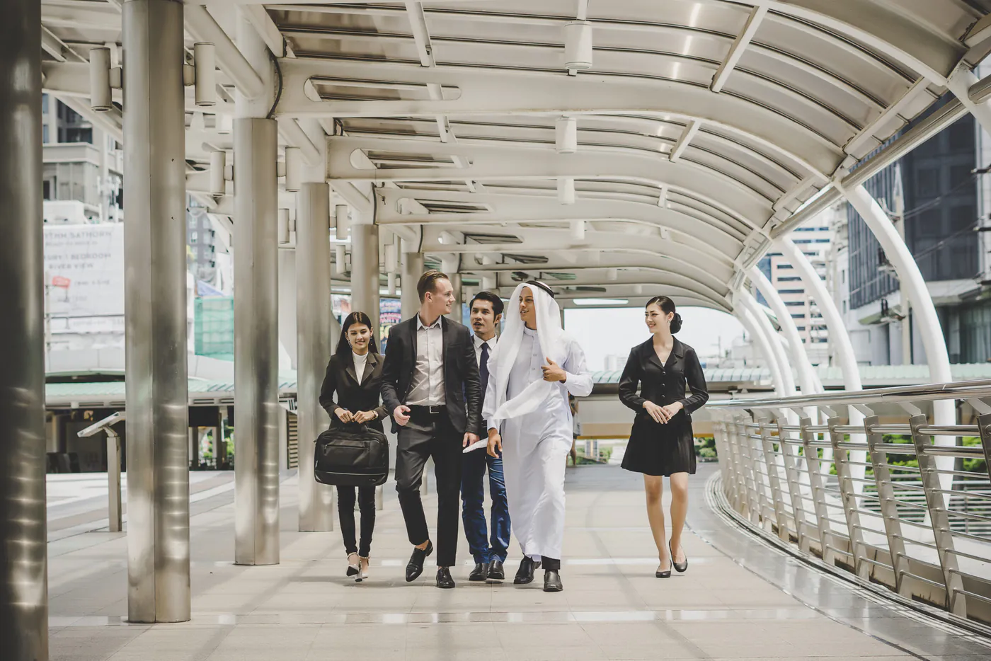 Comment créer une entreprise dans les free zones de Dubaï
