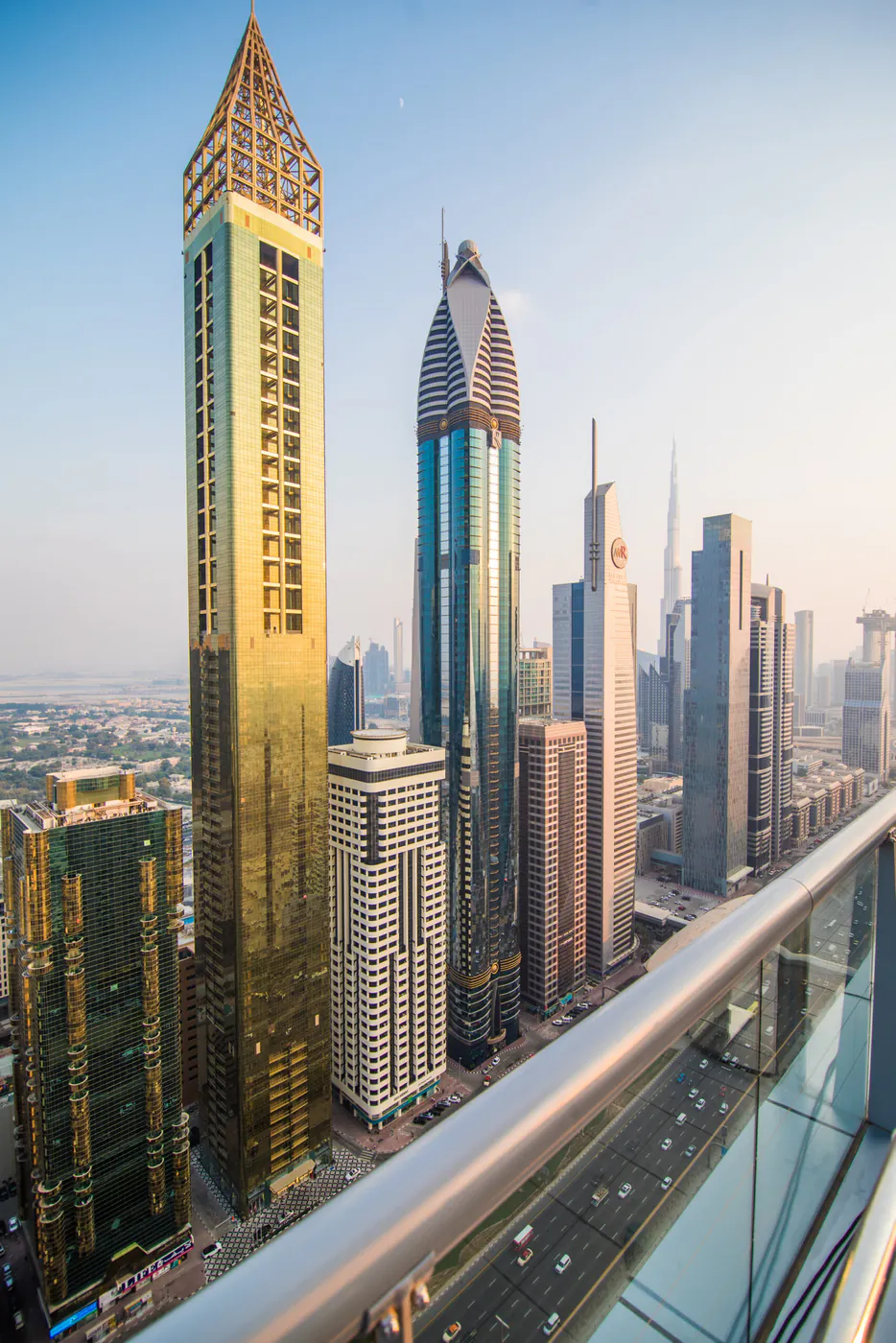 Start Your Real Estate Business in Dubai (2024)